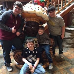 Meet your Posher, Steffani